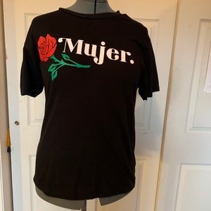 Mujer graphic t